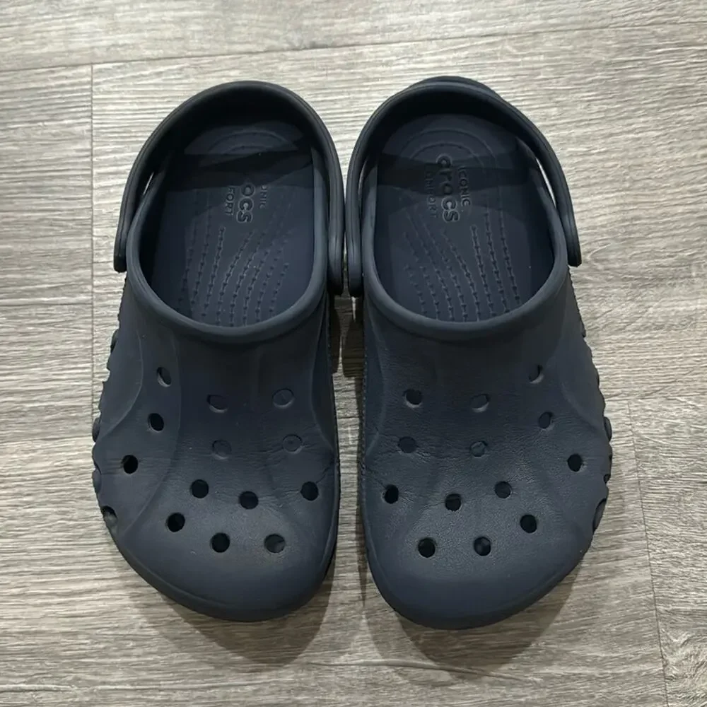 CROCS Baya Clog Navy Size 2